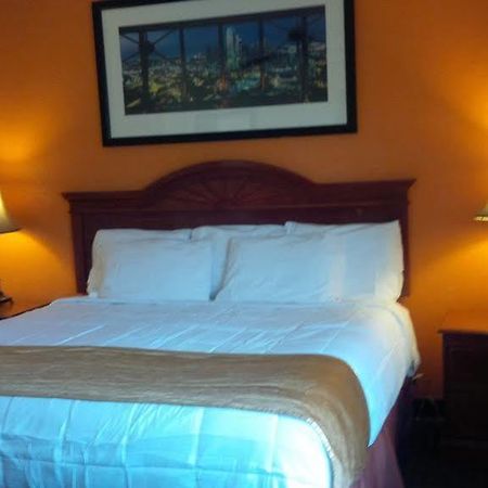 American Best Inn By Oyo I-35 Perry Esterno foto