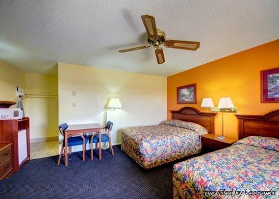 Rodeway Inn Perry Esterno foto