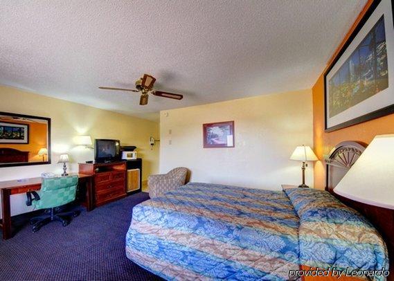 Rodeway Inn Perry Esterno foto