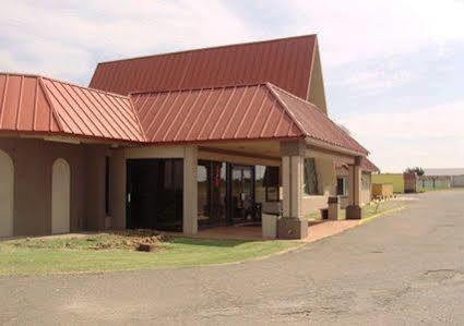 Rodeway Inn Perry Esterno foto